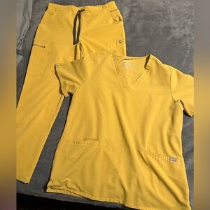 Yellow Figs Woman Scrubs Full Set